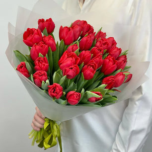 Red Tulip Bouquet