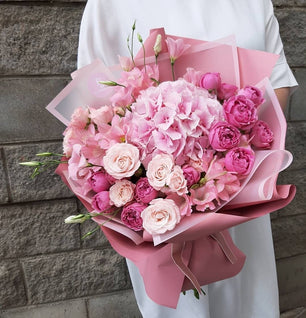 Hydrangeas & Roses Bouquet - Mother's Day